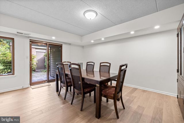 15 OAKRIDGE CT, Lutherville Timonium, MD 21093