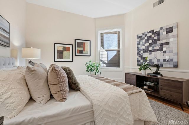 1760 Pacific Avenue 4, San Francisco, CA 94109