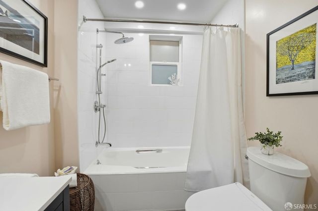 1760 Pacific Avenue 4, San Francisco, CA 94109