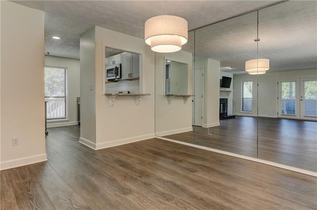 308 Wynnes Ridge SE Circle, Marietta, GA 30067