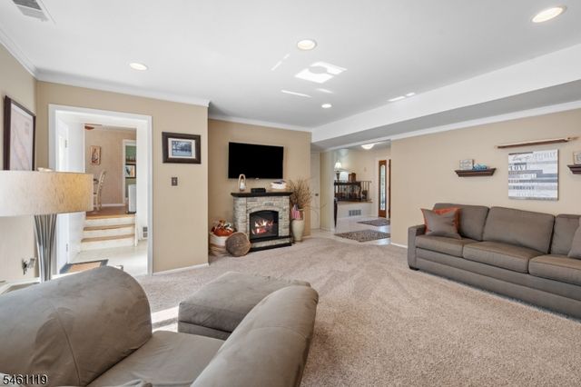 1983 Holland Brook Rd, Branchburg Twp., NJ 08876