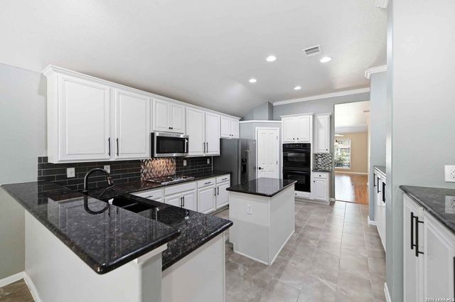 14514 GUNTER AVE, San Antonio, TX 78254