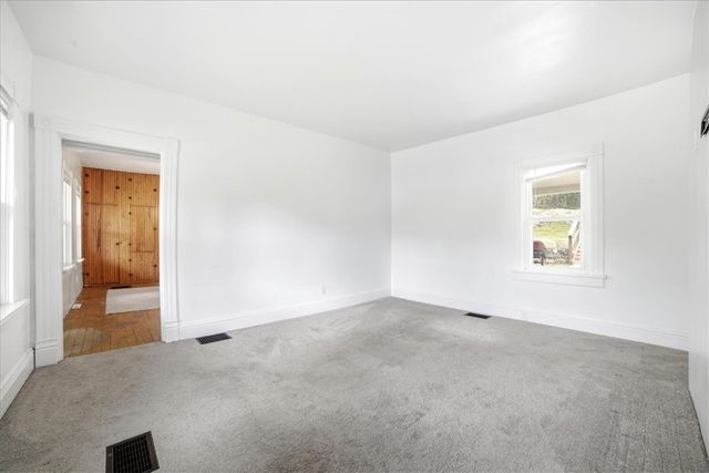135 High St, Findlay Twp, PA 15126