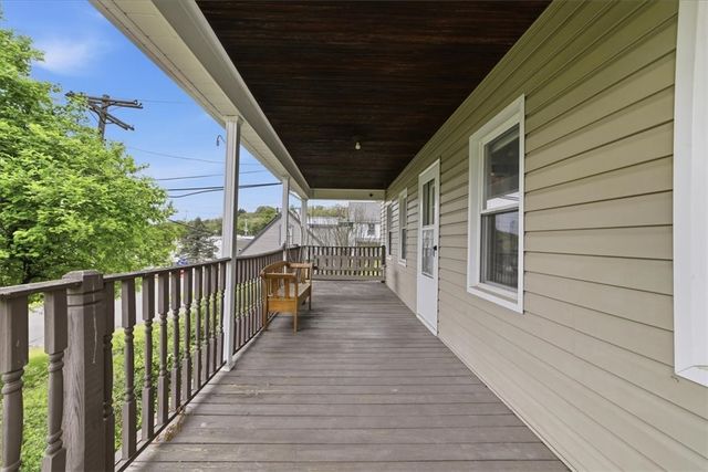 135 High St, Findlay Twp, PA 15126