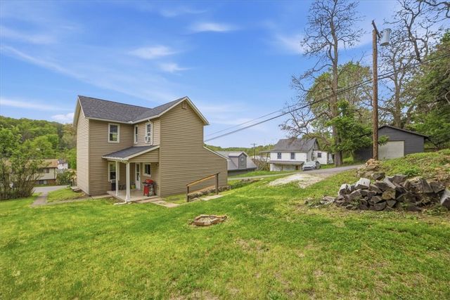 135 High St, Findlay Twp, PA 15126