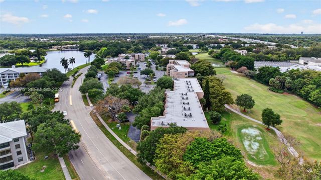 9470 Tangerine Pl 105, Davie, FL 33324