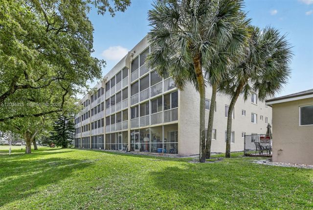 9470 Tangerine Pl 105, Davie, FL 33324