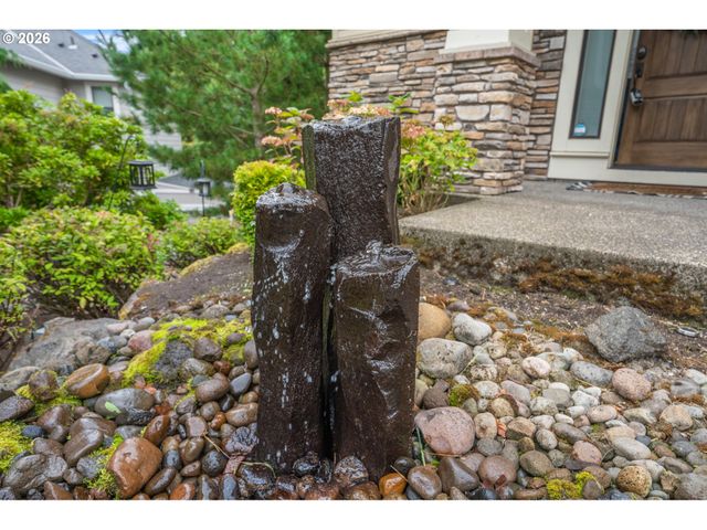 8129 Se 145TH Ct, Portland, OR 97236