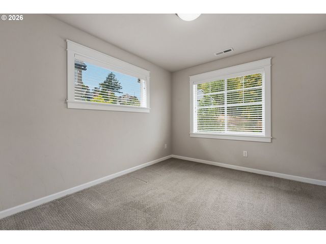 8129 Se 145TH Ct, Portland, OR 97236