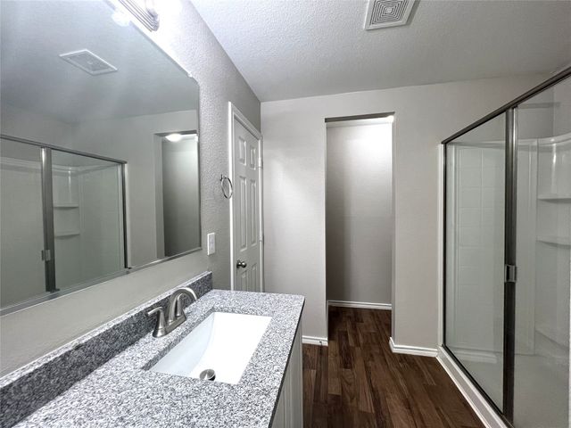 9748 Sparrow Hawk Lane, Fort Worth, TX 76108
