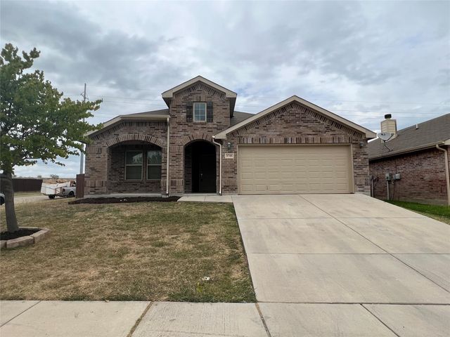 9748 Sparrow Hawk Lane, Fort Worth, TX 76108
