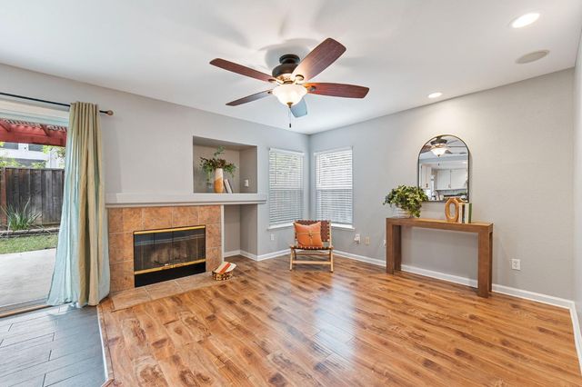 1408 Santander Ct, Davis, CA 95618