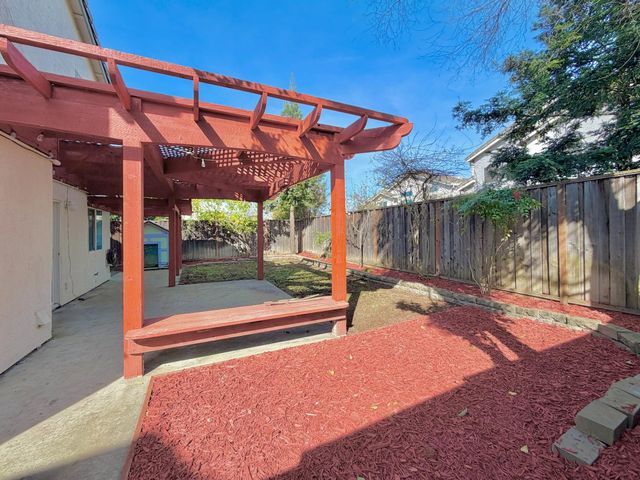 1408 Santander Ct, Davis, CA 95618