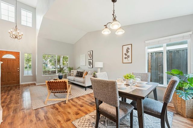 1408 Santander Ct, Davis, CA 95618