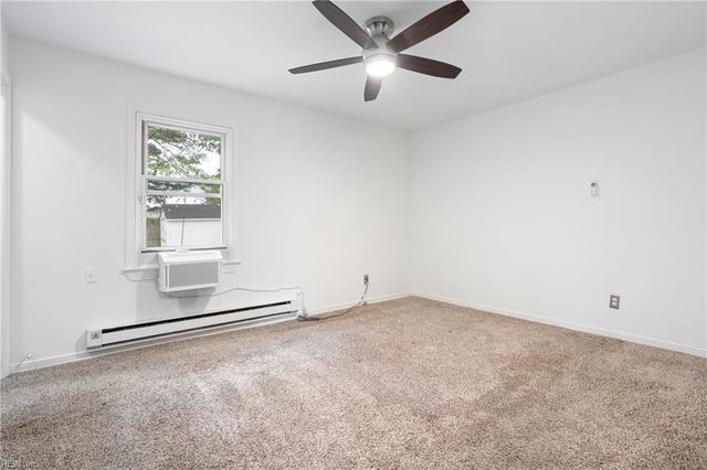 902 Annette ST, Chesapeake, VA 23324