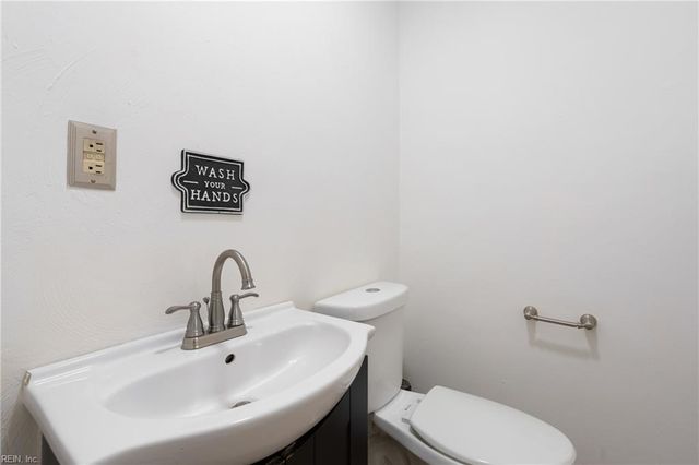 902 Annette ST, Chesapeake, VA 23324