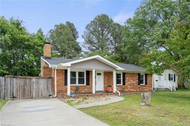 902 Annette ST, Chesapeake, VA 23324