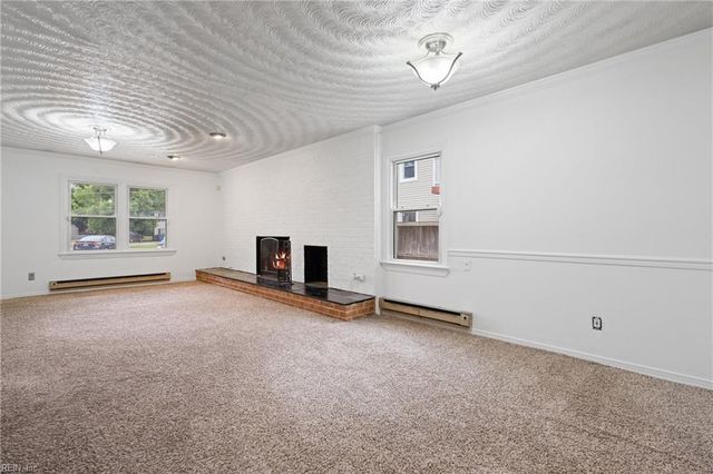 902 Annette ST, Chesapeake, VA 23324