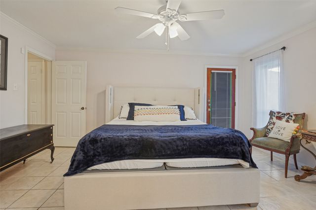 2403 Radcliffe Drive, Arlington, TX 76012