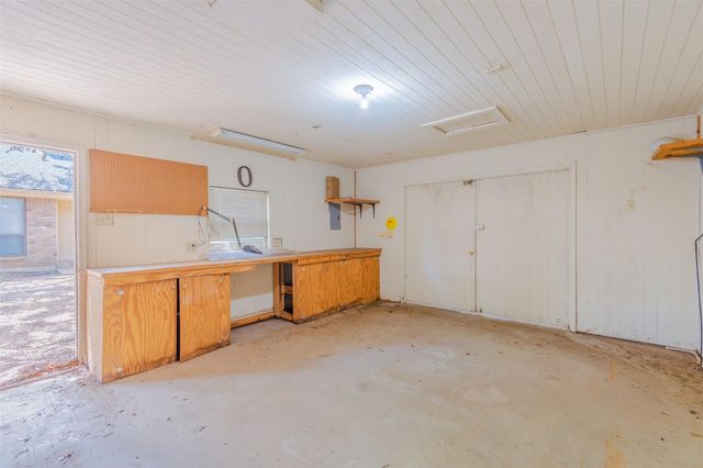 2403 Radcliffe Drive, Arlington, TX 76012