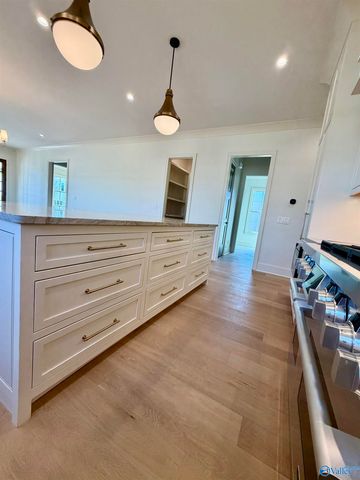 14 Eddy Street NW, Huntsville, AL 35806