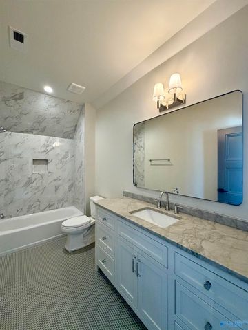 14 Eddy Street NW, Huntsville, AL 35806