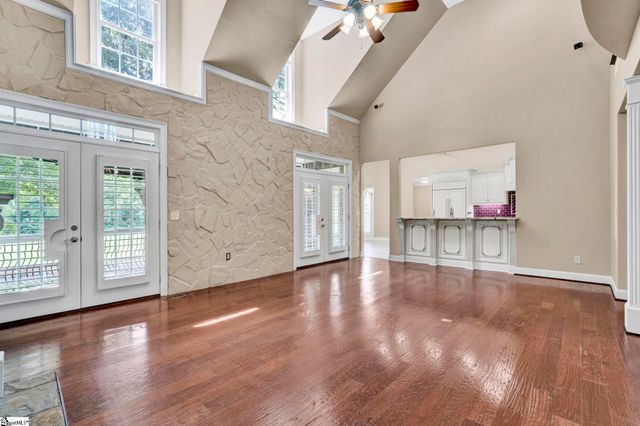 217 St Andrew Boulevard, Campobello, SC 29322