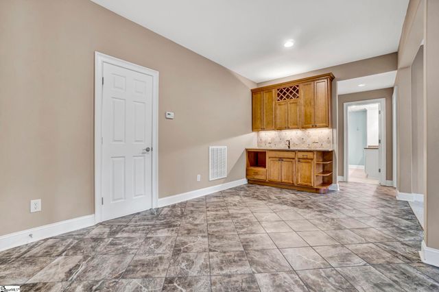 217 St Andrew Boulevard, Campobello, SC 29322