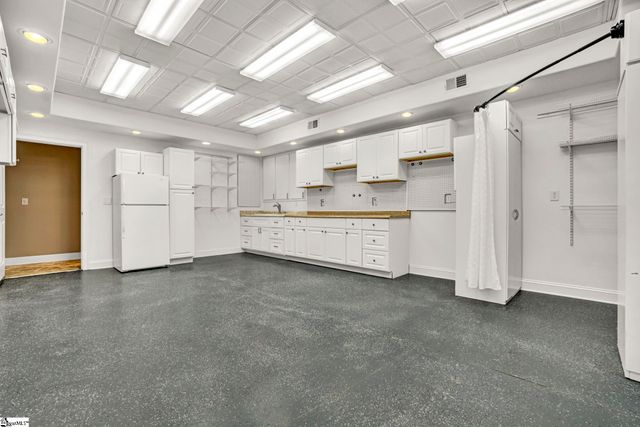217 St Andrew Boulevard, Campobello, SC 29322