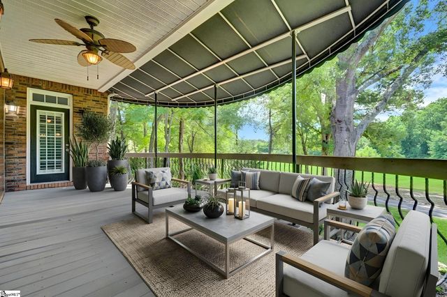 217 St Andrew Boulevard, Campobello, SC 29322