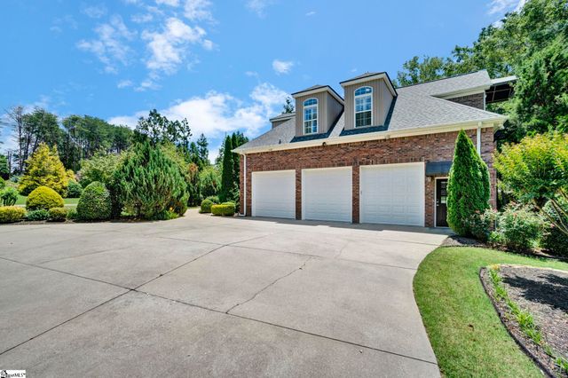 217 St Andrew Boulevard, Campobello, SC 29322