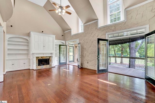 217 St Andrew Boulevard, Campobello, SC 29322