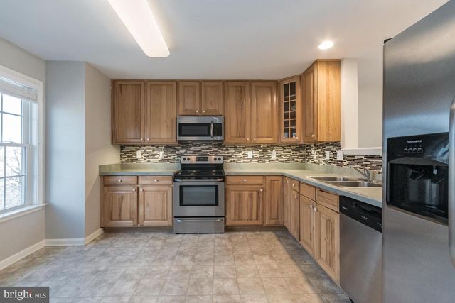 17 EFFIE LN, Martinsburg, WV 25404