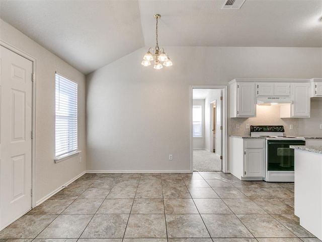 644 NW 20th Street, Moore, OK 73160