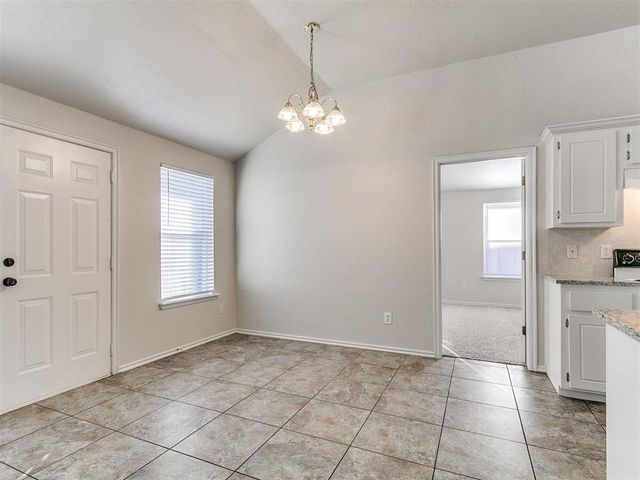 644 NW 20th Street, Moore, OK 73160