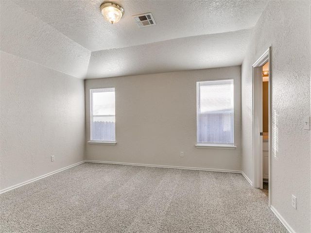 644 NW 20th Street, Moore, OK 73160