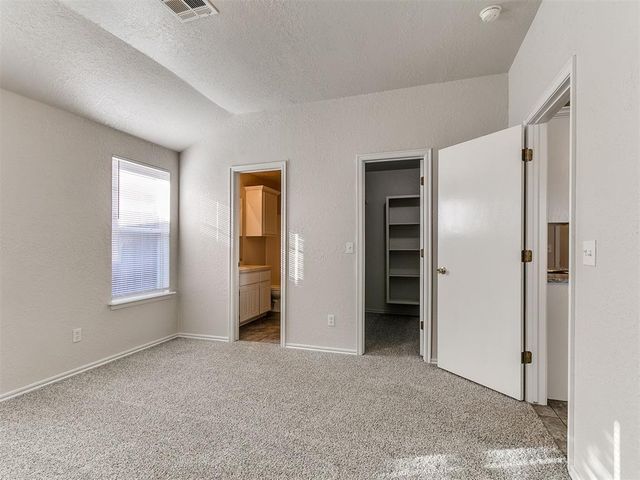 644 NW 20th Street, Moore, OK 73160