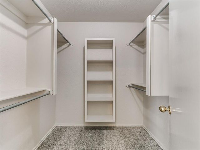 644 NW 20th Street, Moore, OK 73160