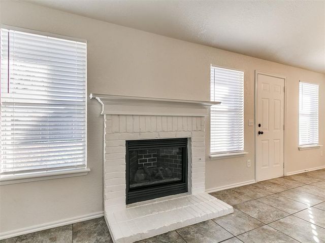 644 NW 20th Street, Moore, OK 73160