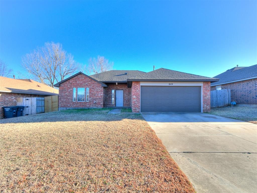 644 NW 20th Street, Moore, OK 73160