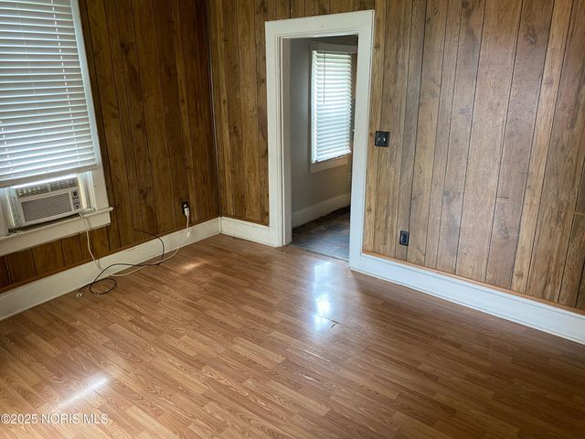 206 Midland Avenue, Findlay, OH 45840