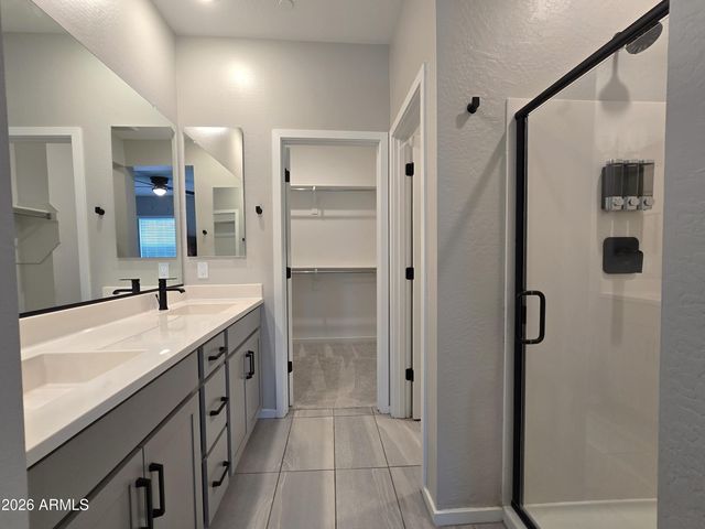 740 E LARK Street 102, Gilbert, AZ 85297