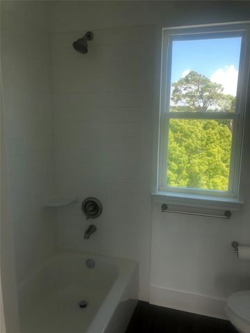 1101 4th Street, Seabrook, TX 77586