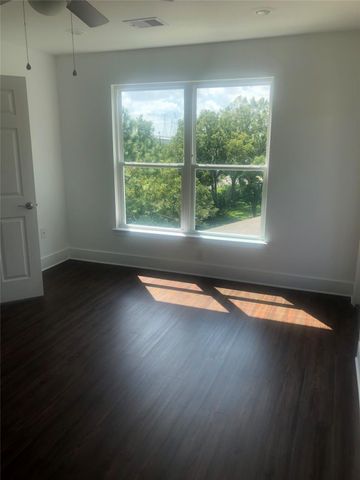 1101 4th Street, Seabrook, TX 77586