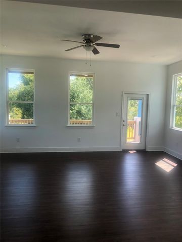 1101 4th Street, Seabrook, TX 77586