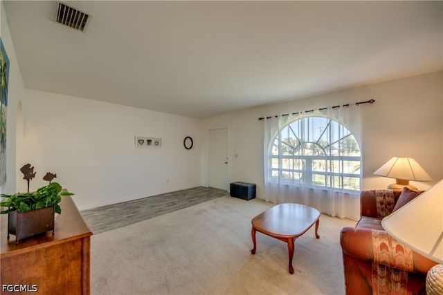 1438 SE 23rd ST, Cape Coral, FL 33990