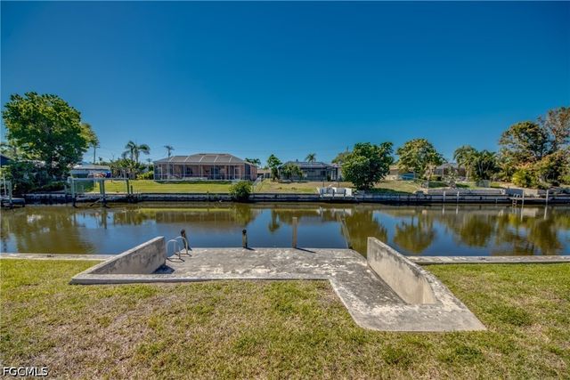 1438 SE 23rd ST, Cape Coral, FL 33990