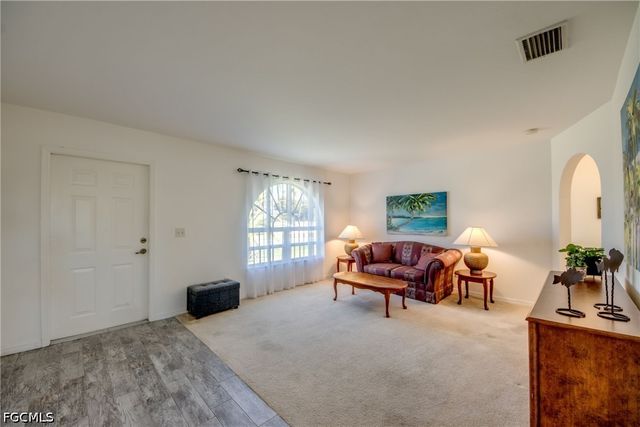 1438 SE 23rd ST, Cape Coral, FL 33990