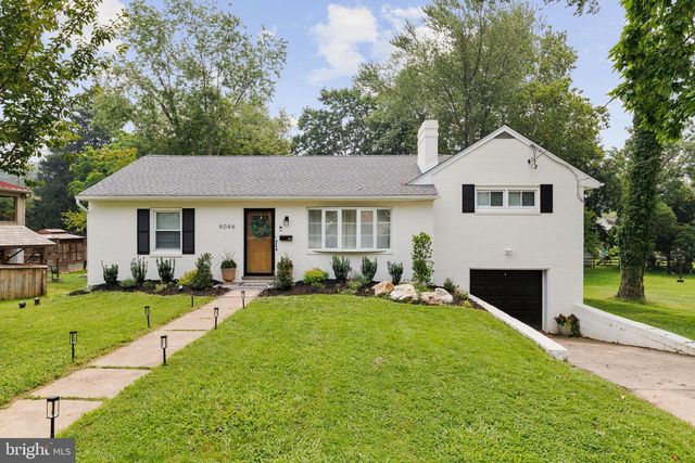 4046 CENTER AVE, Lafayette Hill, PA 19444
