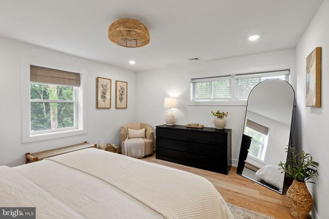 4046 CENTER AVE, Lafayette Hill, PA 19444